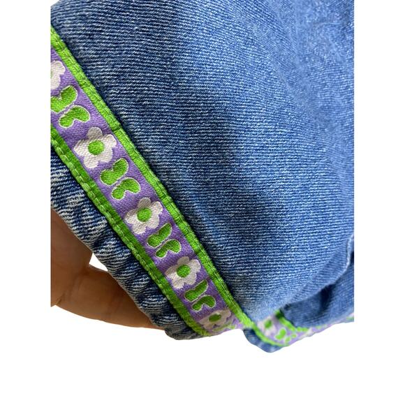 Young Hearts Girls Denim Embroidered Floral Butterflies Shortalls Size 5 - Picture 10 of 11